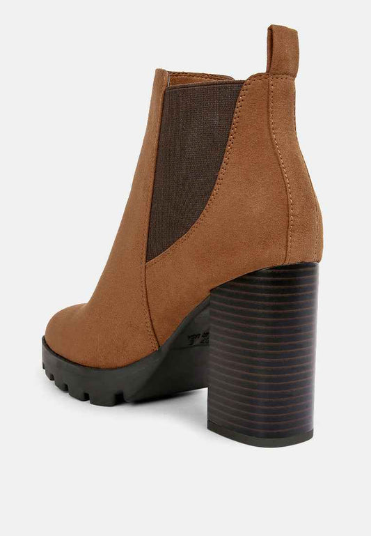 Block Heeled Chelsea Boots – Stylish and Trendy | Laurel & Thread