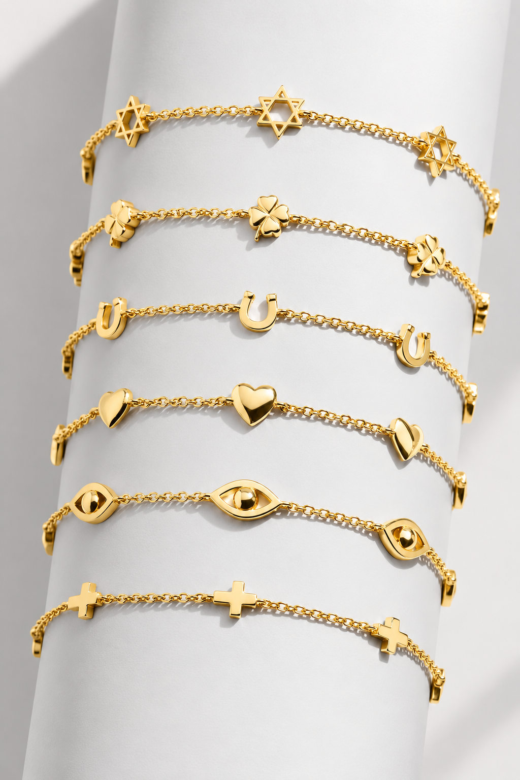 18K GOLD-PLATED TITANIUM STEEL BRACELET