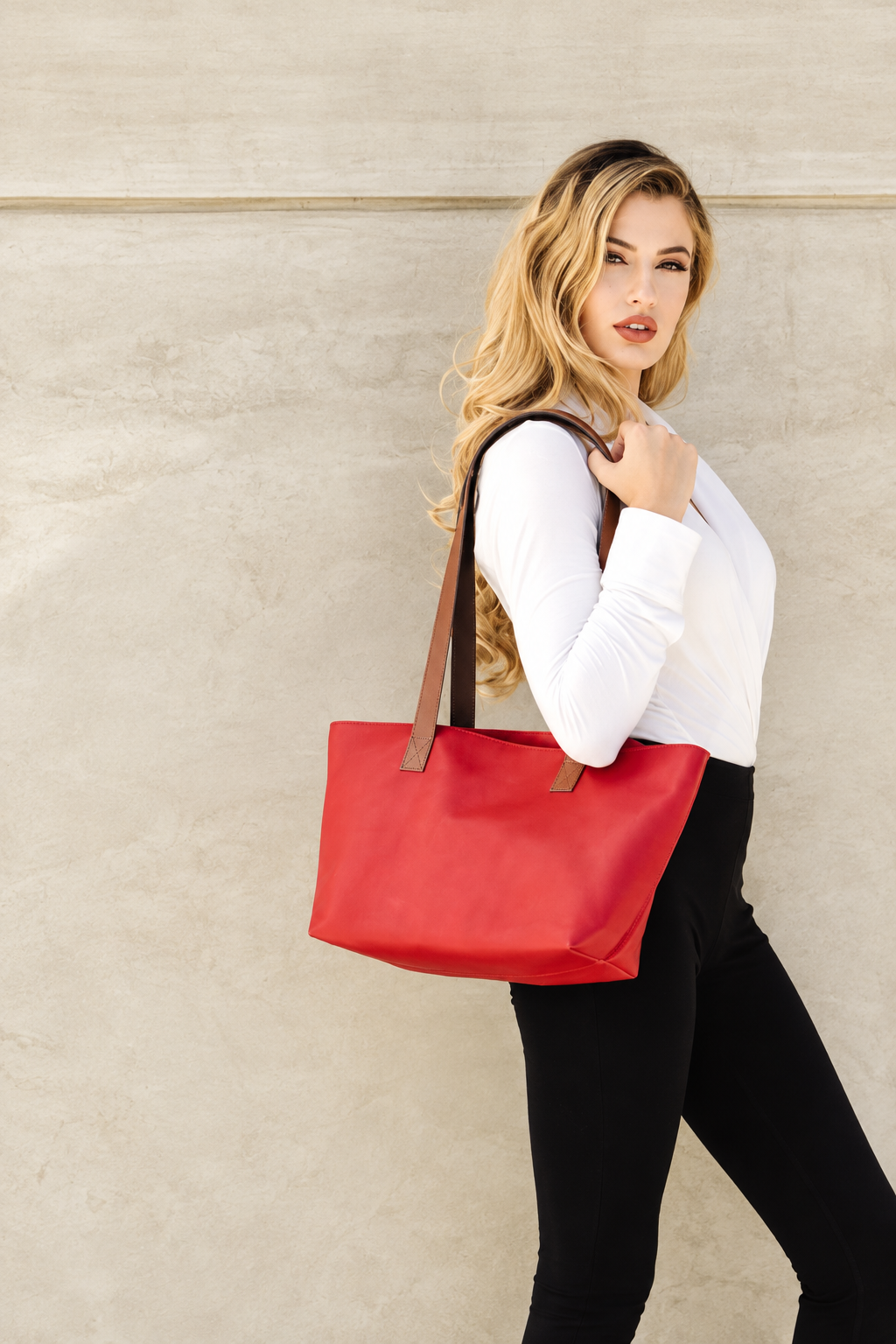 KIKO GENUINE LEATHER SHORT & SWEET TOTE